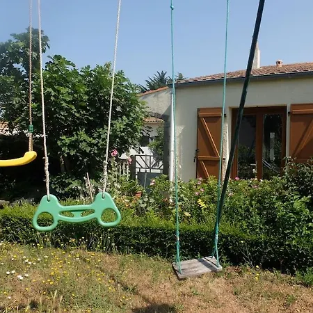 Maison Avec Jardins A 5 Mn De La Gare De La Rochelle * Aytre